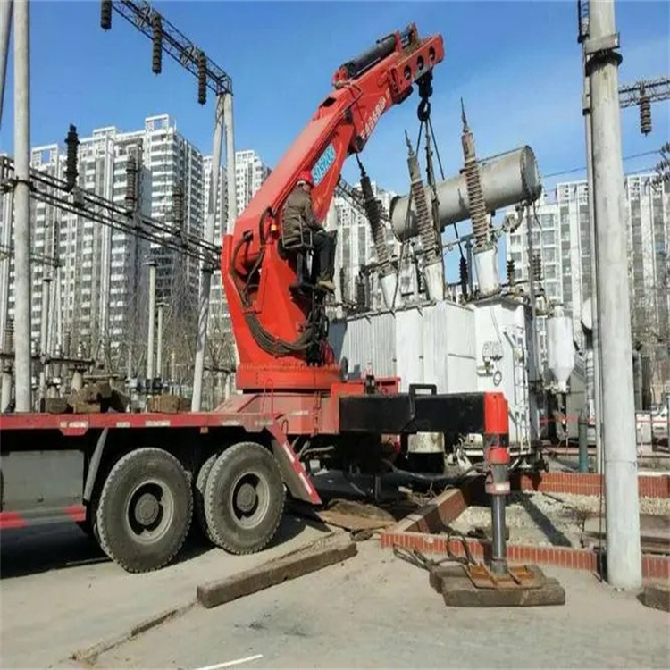 石渠就近吊车出租|工地厂房吊装设备租赁|24小时高效响应